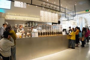 HIGH EXPOSURE BUBBLE TEA SHOP – $40,000 TAKINGS PER MONTH PRIME LONSDALE STREET LOCATION [2512152]