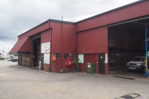 Prime Leasehold Business Opportunity in Thriving Commercial Precinct