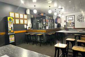 FREEHOLD VACANT POSSESSION - Blighty Hotel, NSW - 1P0436