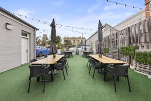 LEASEHOLD - Bull & Mouth Hotel Motel, Maryborough VIC - 1P0576