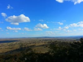 ICONIC LOG CABIN TEA HOUSE RESTAURANT WITH TOP VIEWS UNDER MT GLADSTONE LOOKOUT