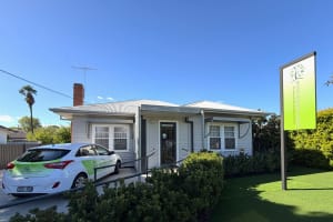 FREEHOLD GOING CONCERN - Enviro Drapes & Shades - 1P0593