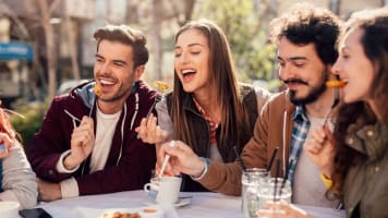 Popular Family-Friendly Restaurant in Prime Location