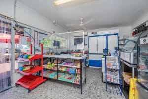 Rare Mixed-Use Freehold Opportunity – Lifestyle & Income