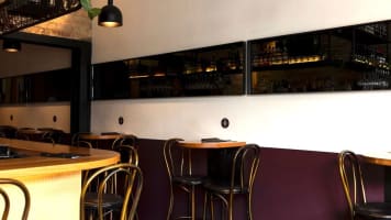 Nixie Nox - The Smallest Pub In Richmond