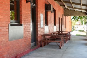 LEASEHOLD - Railway Hotel, Wangaratta VIC - 1P0577