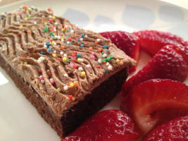 Busy Patisserie & Café For Sale in Swan View!
