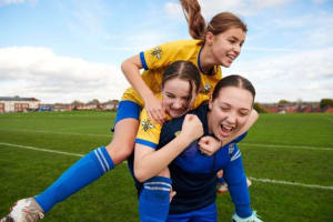 Niche Market Sports Product, Apparel and Equipment Outlet and National Online Webstore #411