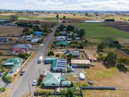 Road House General Store LPO Freehold 3BR Home Block size 2668m2, T/O FY25 $1.5mill+