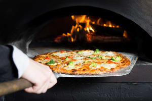Italian Cafe Restaurant *Wood Fire Pizza *Big Premise Large Car Park [2404181]