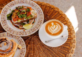 STUNNING CAFÉ / RESTAURANT IN WESTERN SUBURBS