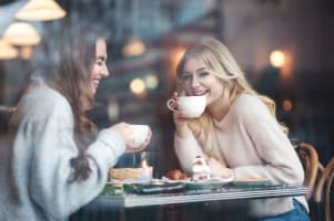 "ESTABLISHED CAFÉ FOR SALE FANTASTIC HERVEY BAY MARINA LOCATION"