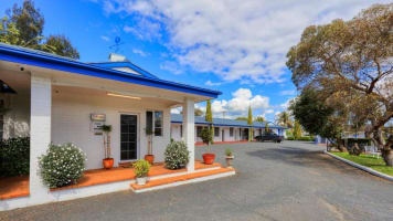 Motel & Serviced Apartments Leasehold for Sale - Stunning Presentation - Hilltops Region - EXCLUS...