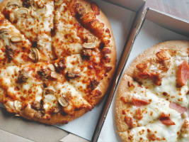 Takeaway Pizza – $9K+ Weekly Sales | Short Hours | Very Low Rent [2508161]
