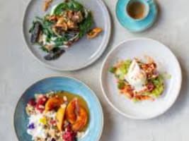 Thriving Café Opportunity in Busy Lake Haven Shopping Precinct