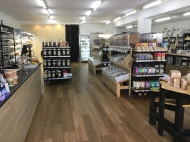 THRIVING ORGANIC SUPERMARKET, HEALTH STORE, APOTHECARY & WELLNESS HUB