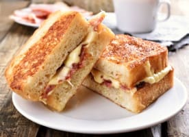 Cafe*Tkg $11,000pw*Frankston*15kg Coffee pw*Bargain $150K [1603081]