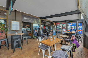 Established Café Opportunity in Warana