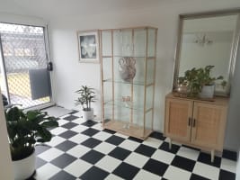 Freehold licensed Cafe / Restaurant with lifestyle