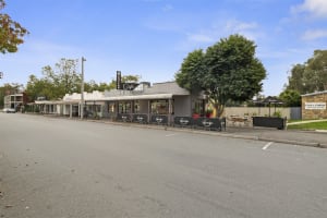 Successful, long-standing (40+ years in business) cafe for sale