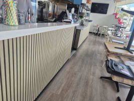SENSATIONAL WATERFRONT RESTAURANT & BAR $150,000 FIT-OUT  CHATTEL SALE ONLY $79,000
