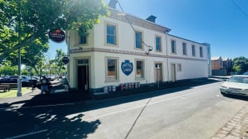 Price Adjustment - Williamstown Landmark – Leasehold Opportunity at The Steam Packet Hotel