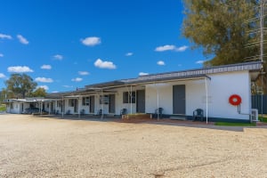 UNDER CONTRACT - Glenrowan Kelly Country Motel, VIC - 1P0529