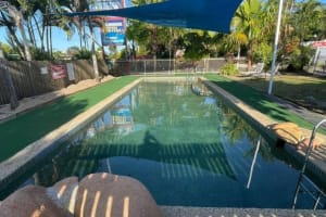 Coastal Caravan Park - island views and is just a short stroll to the town centre and beachfront