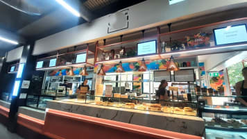 TAKE AWAY FOOD - MARKET IN SOUTH EAST SUBS.   4.5 DAYS