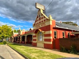 LEASEHOLD - Federal Hotel / Motel, Berrigan NSW - 1P0557
