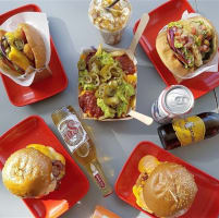 POPULAR RESTAURANT/TAKEAWAY IN BUSY BRUNSWICK