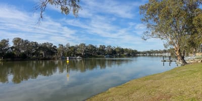 Commercial Hotel in Morgan - Lease