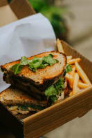 High Profit Takeaway *Cheap Rent under $600/w *Long Lease *5 Days Short Hrs* [2602133]