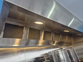 SENSATIONAL WATERFRONT RESTAURANT & BAR $150,000 FIT-OUT  CHATTEL SALE ONLY $79,000