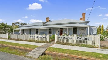 Historic Coastal Gem – Rodondo Accommodation, Port Albert