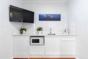 ACCOMMODATION BUSINESS IN PARADISE - PRIME LOCATION - NORTH OF NOOSA HEADS