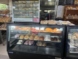 SOUTHSIDE BAKERY FOR SALE OUTSTANDING BUSINESS WITH HIGH PROFITS OFFERS OVER 200K