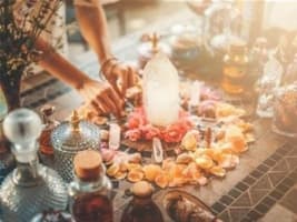 Well-established retail business specialisig in Crystals!