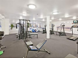 ESTABLISHED RESTAURANT/TAKEAWAY - PRIME LOCATION - BEST BUY AROUND!