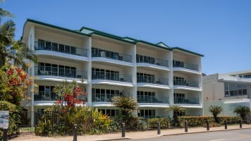 Beachfront Lifestyle & Income – Holiday Management Rights, Trinity Beach – ID 9148