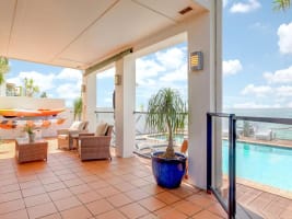 BRISBANE BAYSIDE MODERN RESIDENCE AND GUEST HOUSE - 2881MF