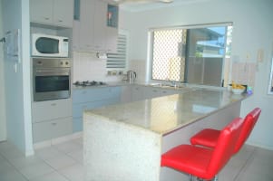 Exclusive - Caretaking Only in Paradise - ID 8837