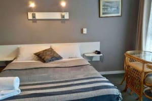 BIRCH MOTEL