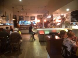 THE EATERY ON JONSON -  CAFE / BAR / BISTRO