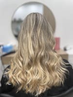 Busy and beautiful hairdressing salon that has consistently grown over the years