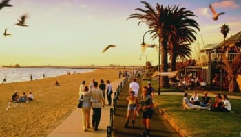 TROPHY BEACHSIDE HOSPITALITY VENUE | $1.9M TURNOVER | ELITE CORNER POSITION