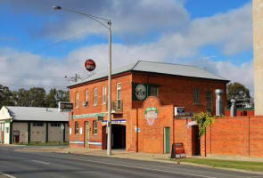 LEASEHOLD - Royal Mail Hotel, Mooroopna VIC - 1P0268