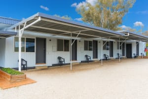 UNDER CONTRACT - Glenrowan Kelly Country Motel, VIC - 1P0529