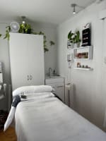 RARE SEA CHANGE OPPORTUNITY - PROFITABLE BUSINESS - SAME OWNER SINCE 2000