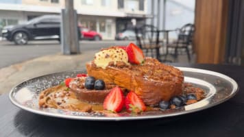 Busy Sydney Suburb Cafe – Kogarah, NSW